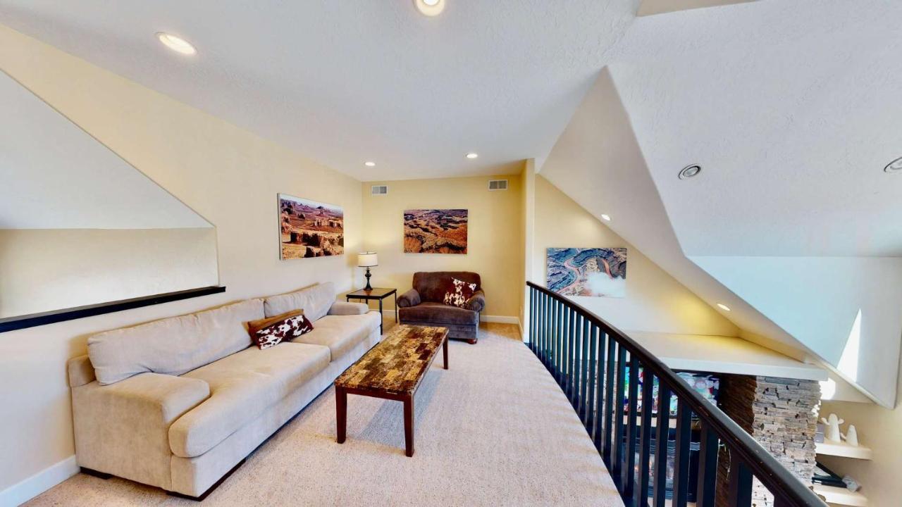 Moab Desert Home, 4 Bedroom Private House, Sleeps 10, Pet Friendly ภายนอก รูปภาพ