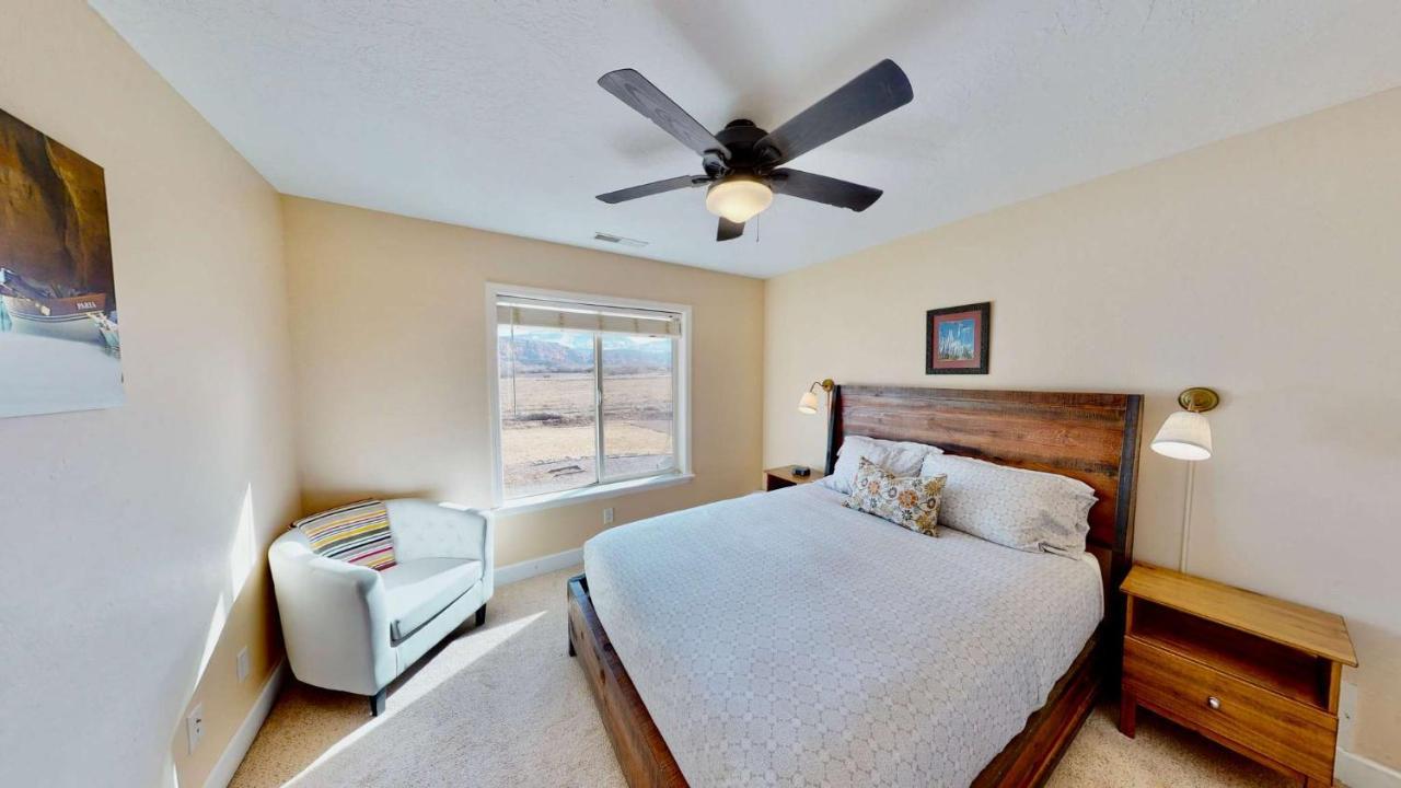 Moab Desert Home, 4 Bedroom Private House, Sleeps 10, Pet Friendly ภายนอก รูปภาพ
