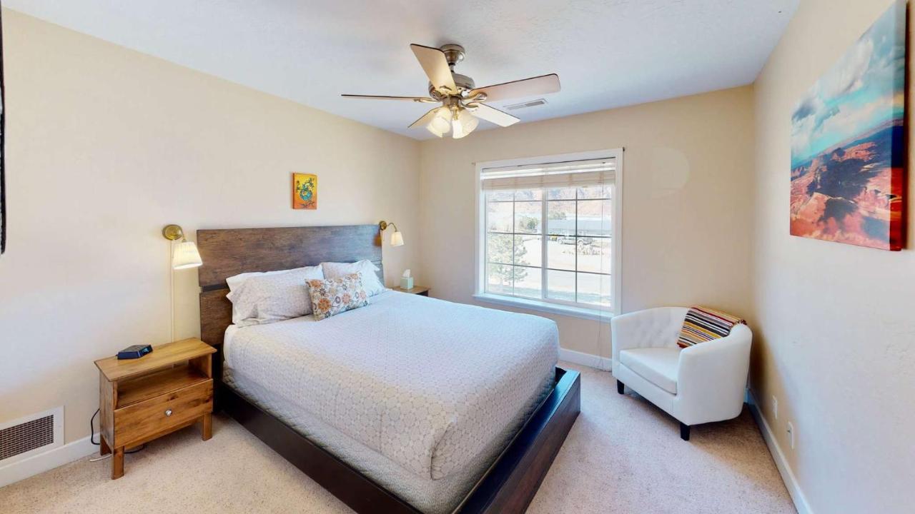 Moab Desert Home, 4 Bedroom Private House, Sleeps 10, Pet Friendly ภายนอก รูปภาพ